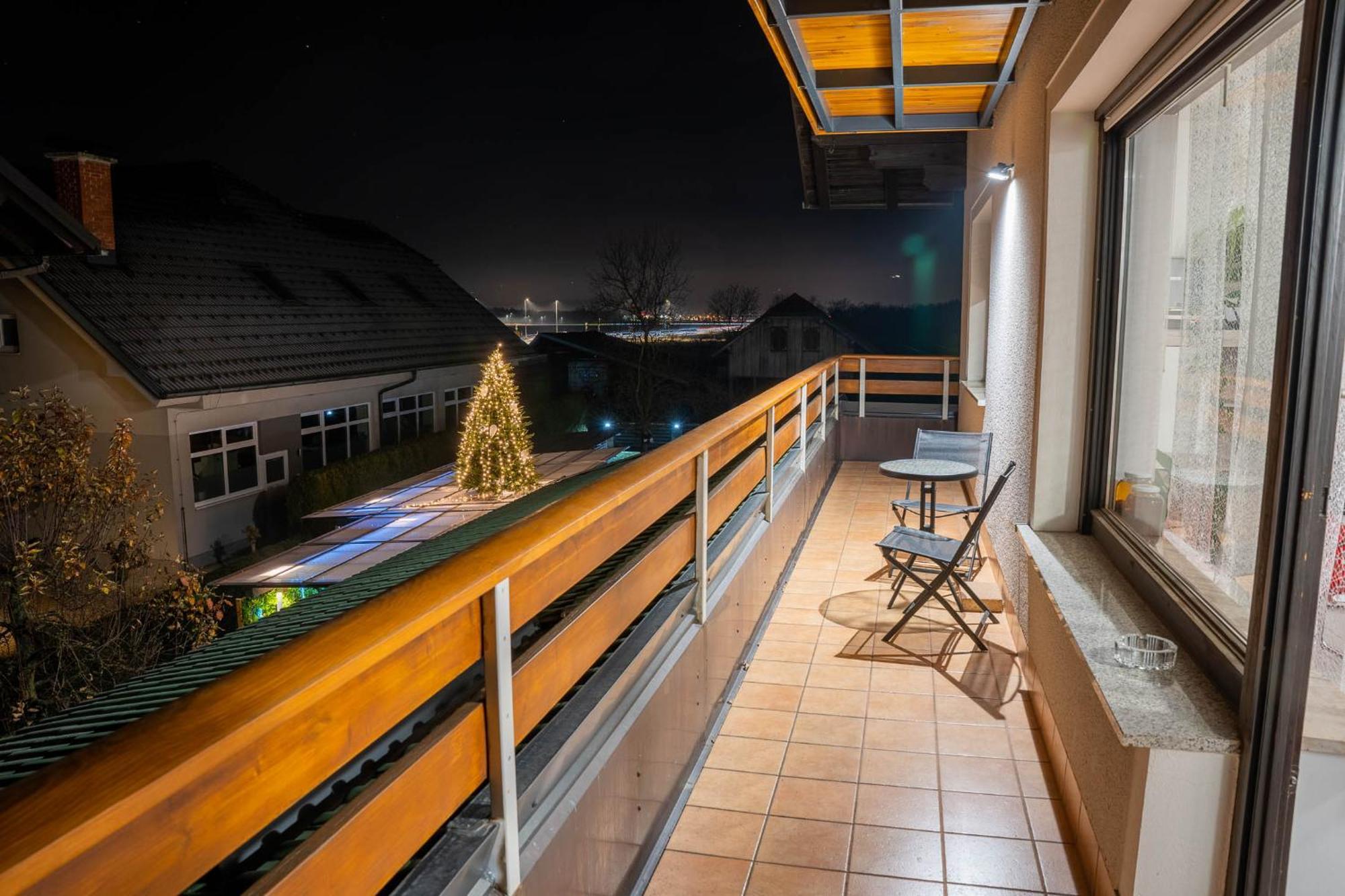 Apartma Ajja เซนซูร์ ภายนอก รูปภาพ